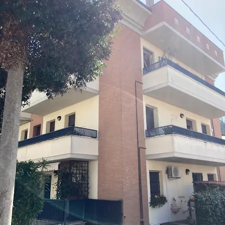 A Due Passi Dal Ponte Vecchio Appartement Cesena